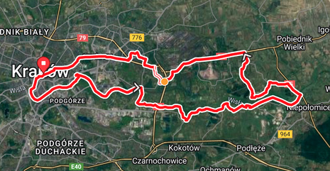 High-speed flat road bike loop map along the Vistula river.